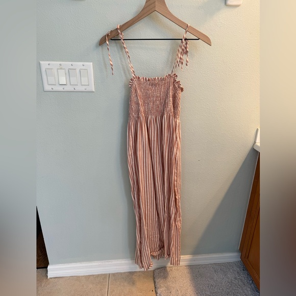 Faithfull Brighton Linen Dress pink and white striped - Picture 8 of 10